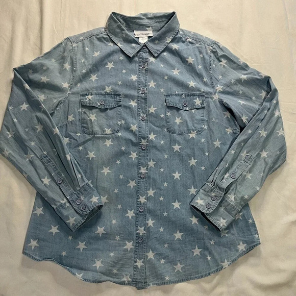 Country Store Light Wash Denim w White Stars Button Up Shirt | Size M - Picture 1 of 6